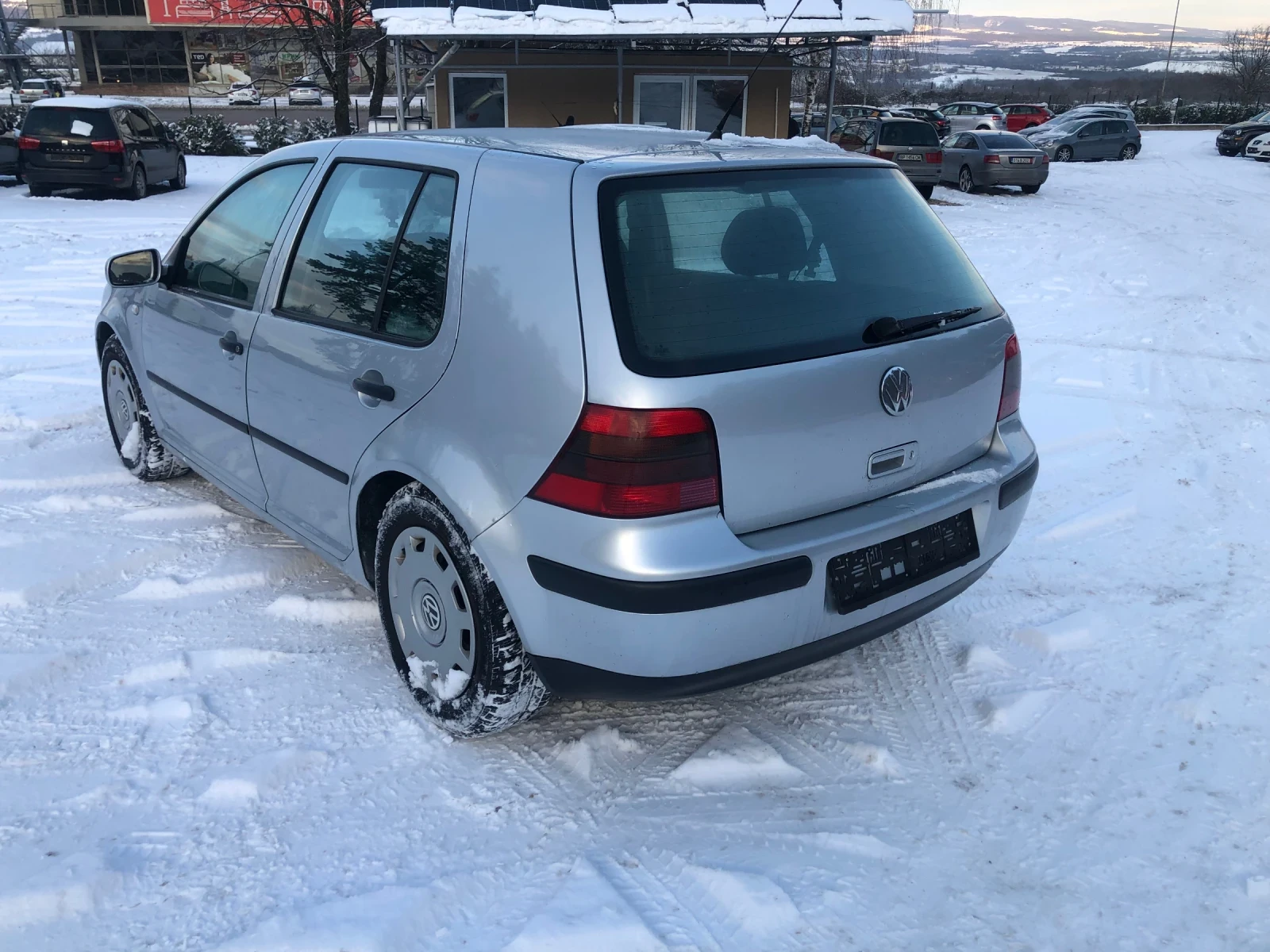 VW Golf 1.4i/16v 180х.км. - изображение 2