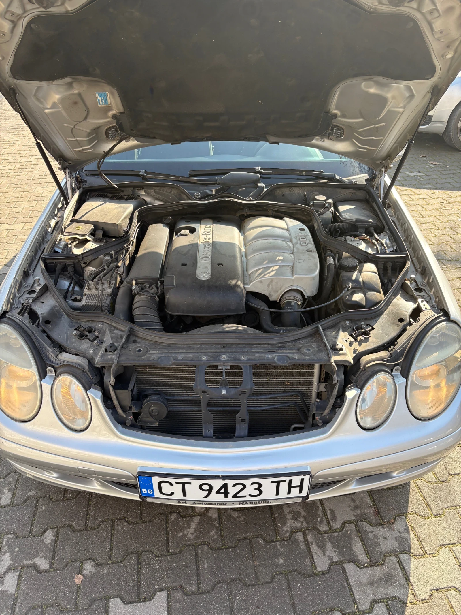 Mercedes-Benz E 220 Classic - изображение 8