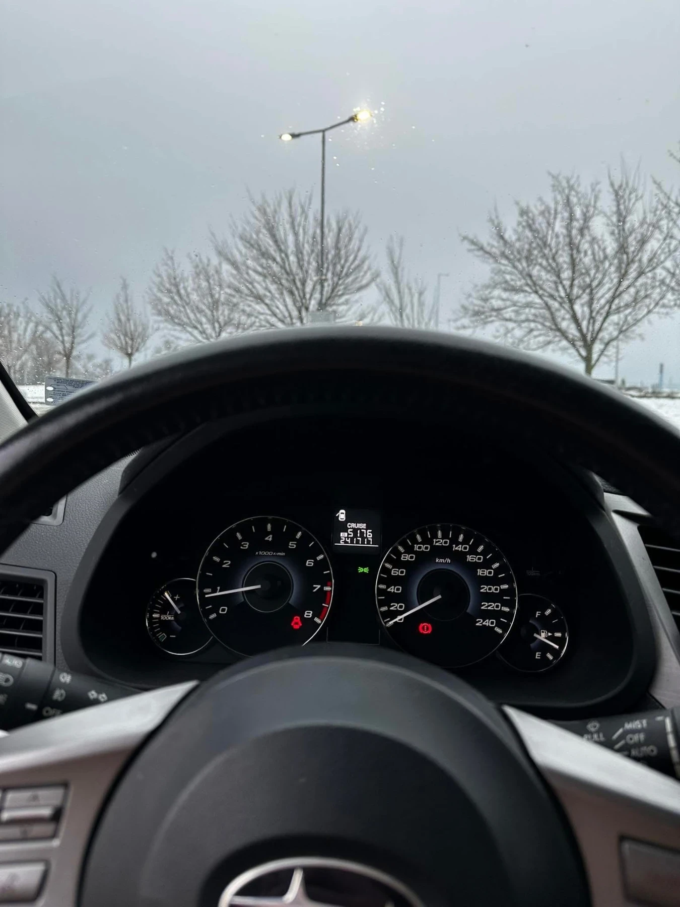 Subaru Legacy 2.0 - изображение 6