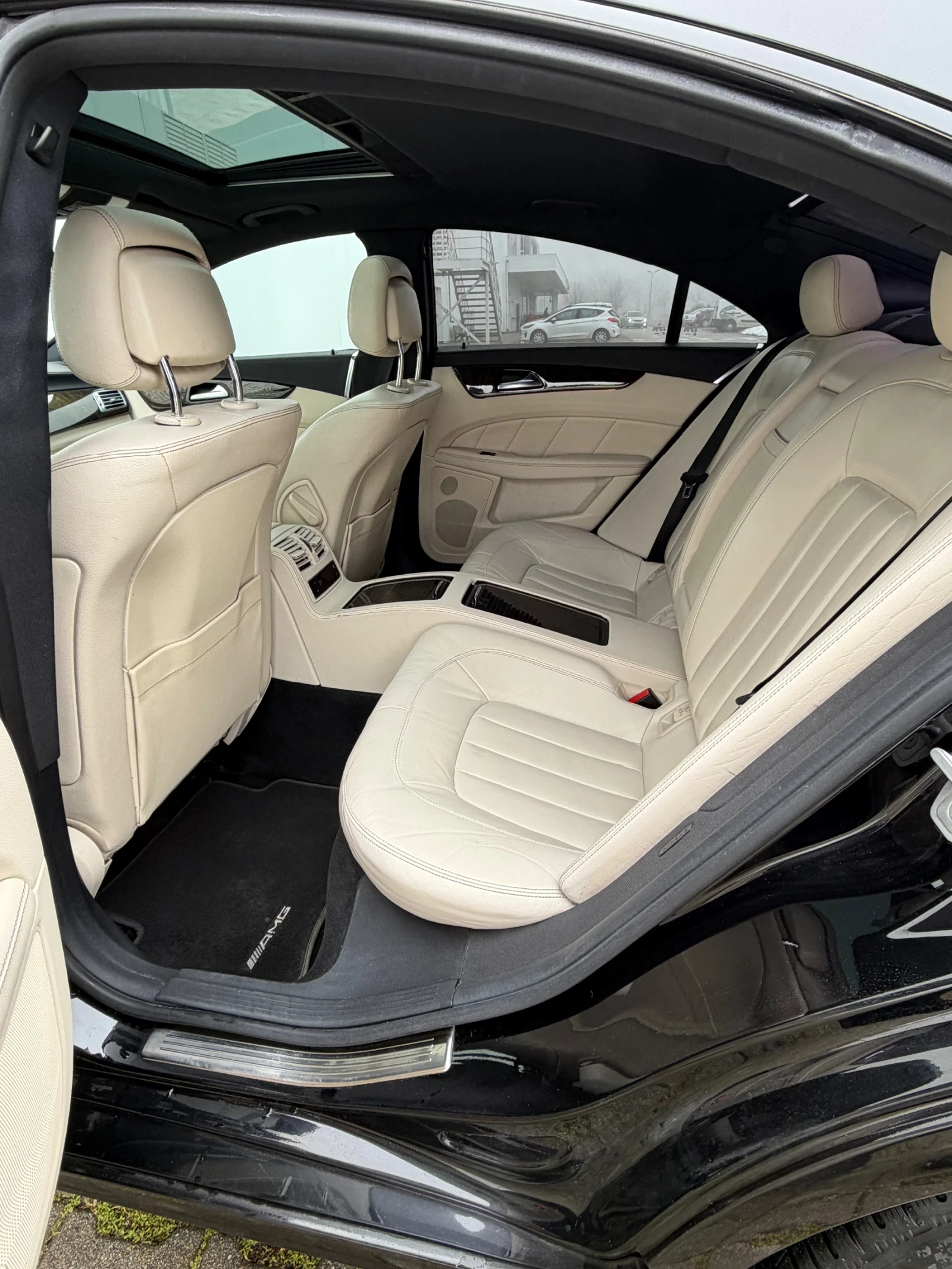 Mercedes-Benz CLS 350  4 MATIC AMG LINE, снимка 15 - Автомобили и джипове - 53749873