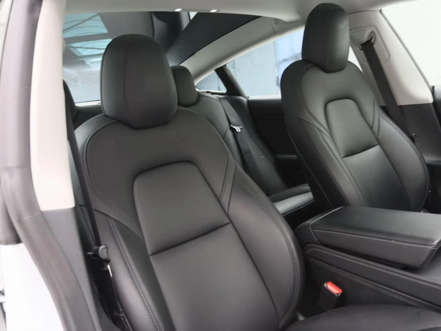 Tesla Model 3 Standard RWD Plus FACELIFT 96% SoH, снимка 8 - Автомобили и джипове - 54036530