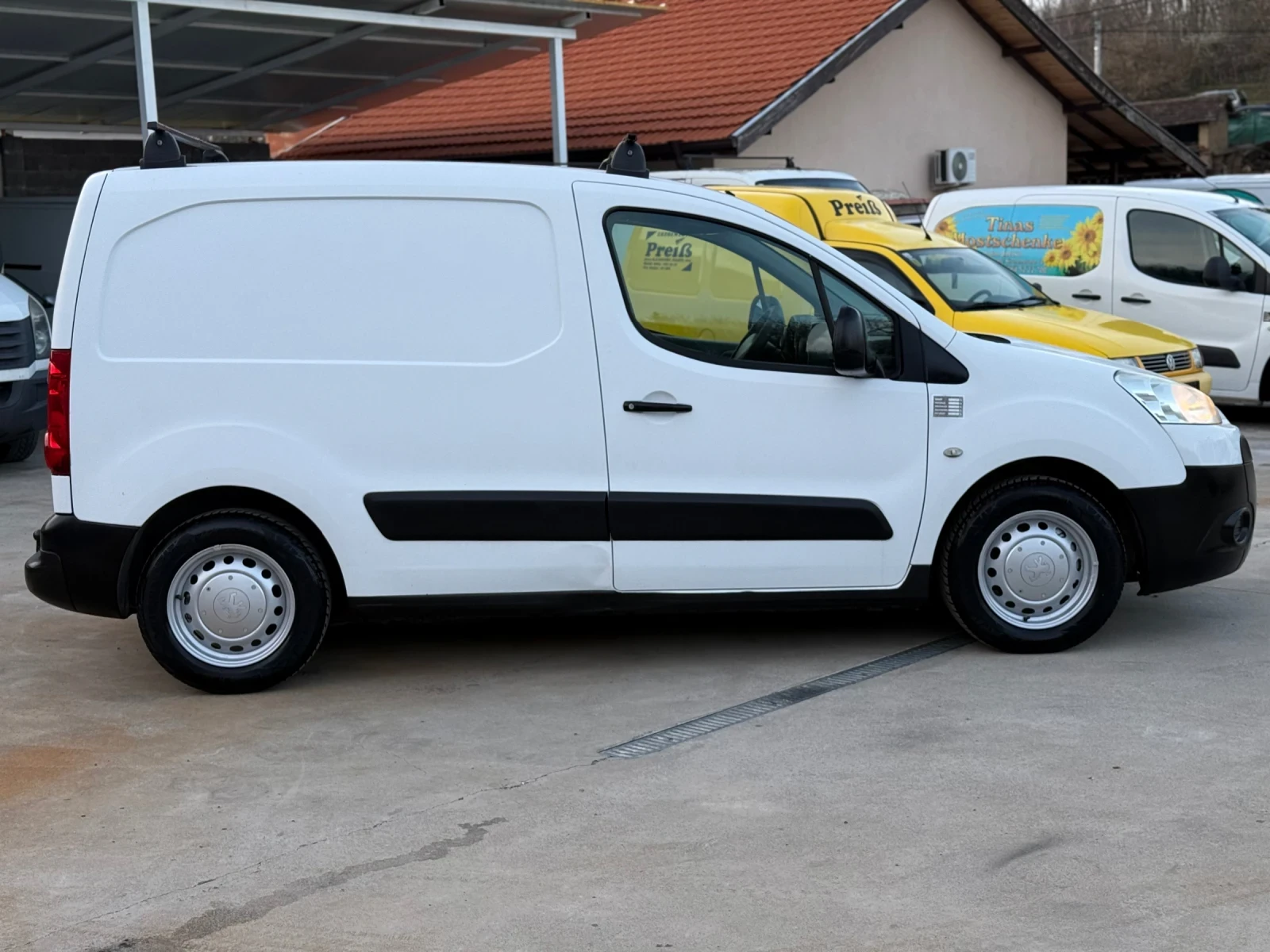 Peugeot Partner 1.6HDI/90кс, снимка 6 - Автомобили и джипове - 54049221