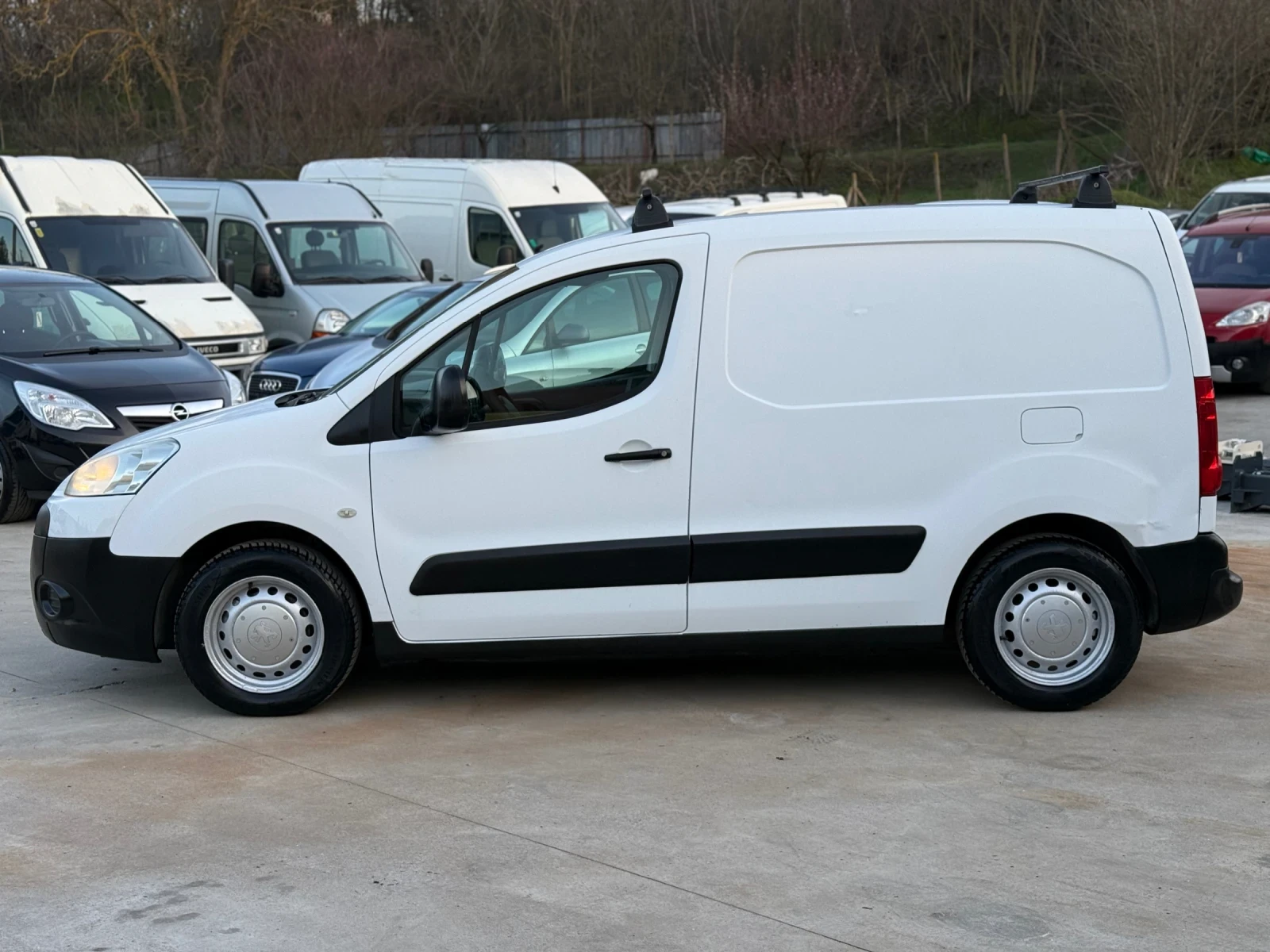 Peugeot Partner 1.6HDI/90кс, снимка 2 - Автомобили и джипове - 54049221