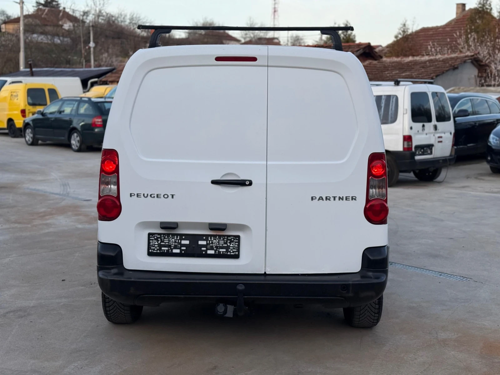 Peugeot Partner 1.6HDI/90кс, снимка 4 - Автомобили и джипове - 54049221