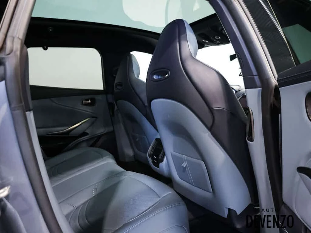 Aston Martin DBX * AWD 4.0L Bi Turbo V8* ФИКСИРАНА ЦЕНА* , снимка 9 - Автомобили и джипове - 54112409