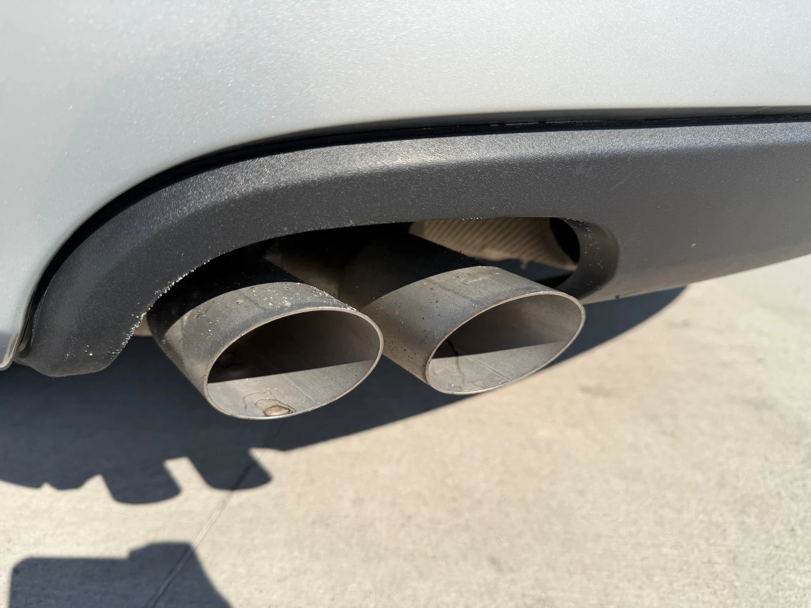 Audi A4 2.0 TDI обслужена, снимка 16 - Автомобили и джипове - 54150507