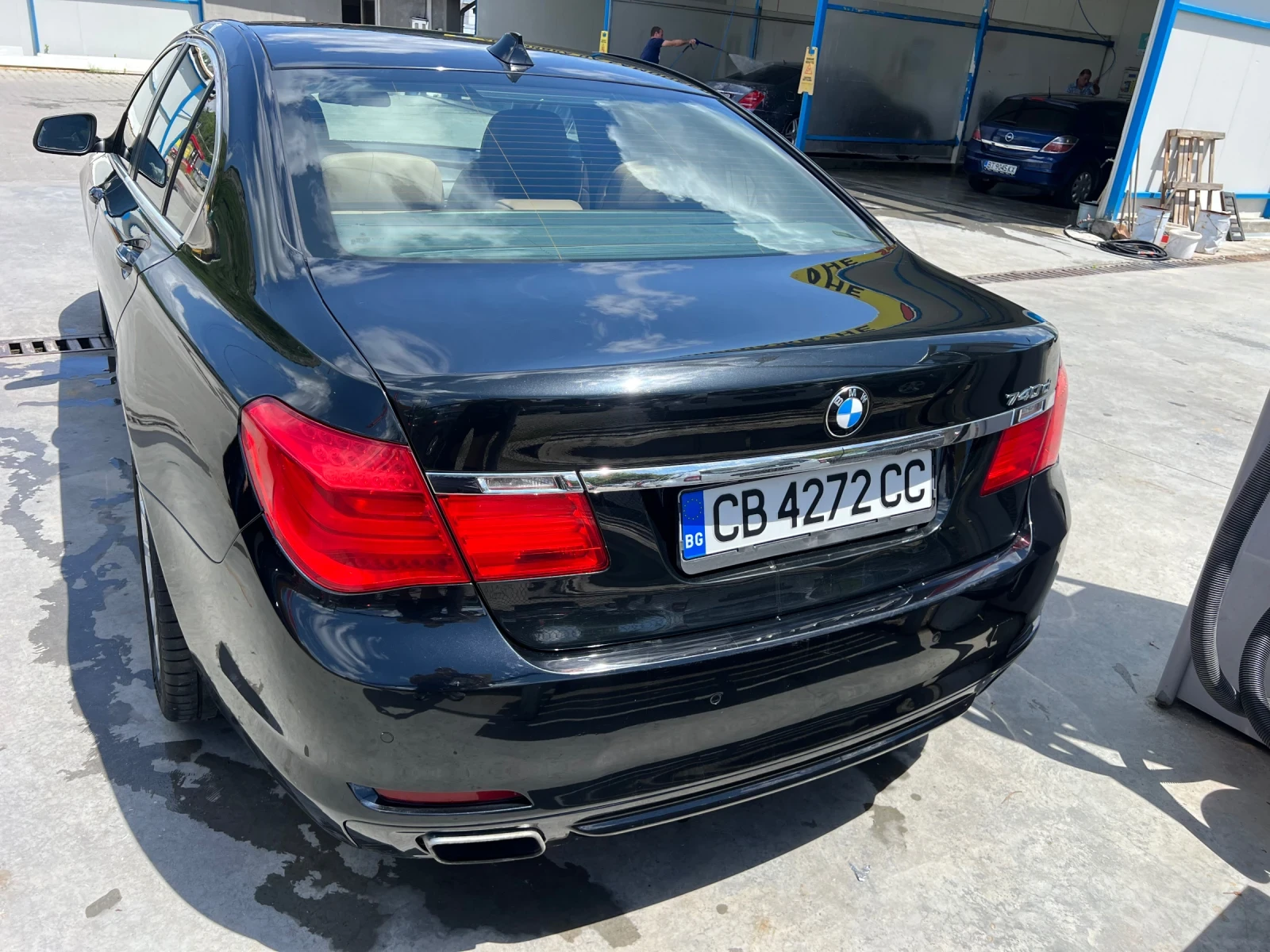 BMW 740, снимка 4 - Автомобили и джипове - 54692528