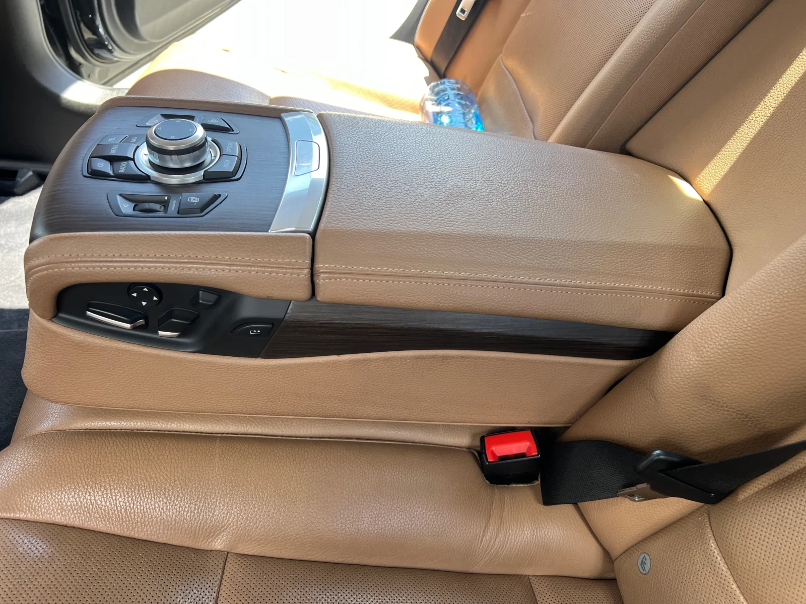 BMW 740, снимка 14 - Автомобили и джипове - 54692528