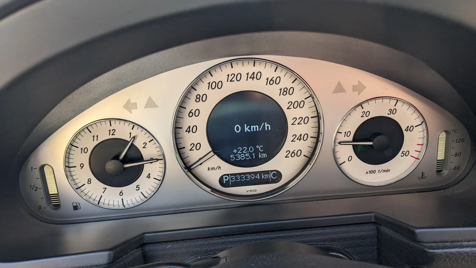 Mercedes-Benz E 320 Фейслифт, снимка 11 - Автомобили и джипове - 54742693