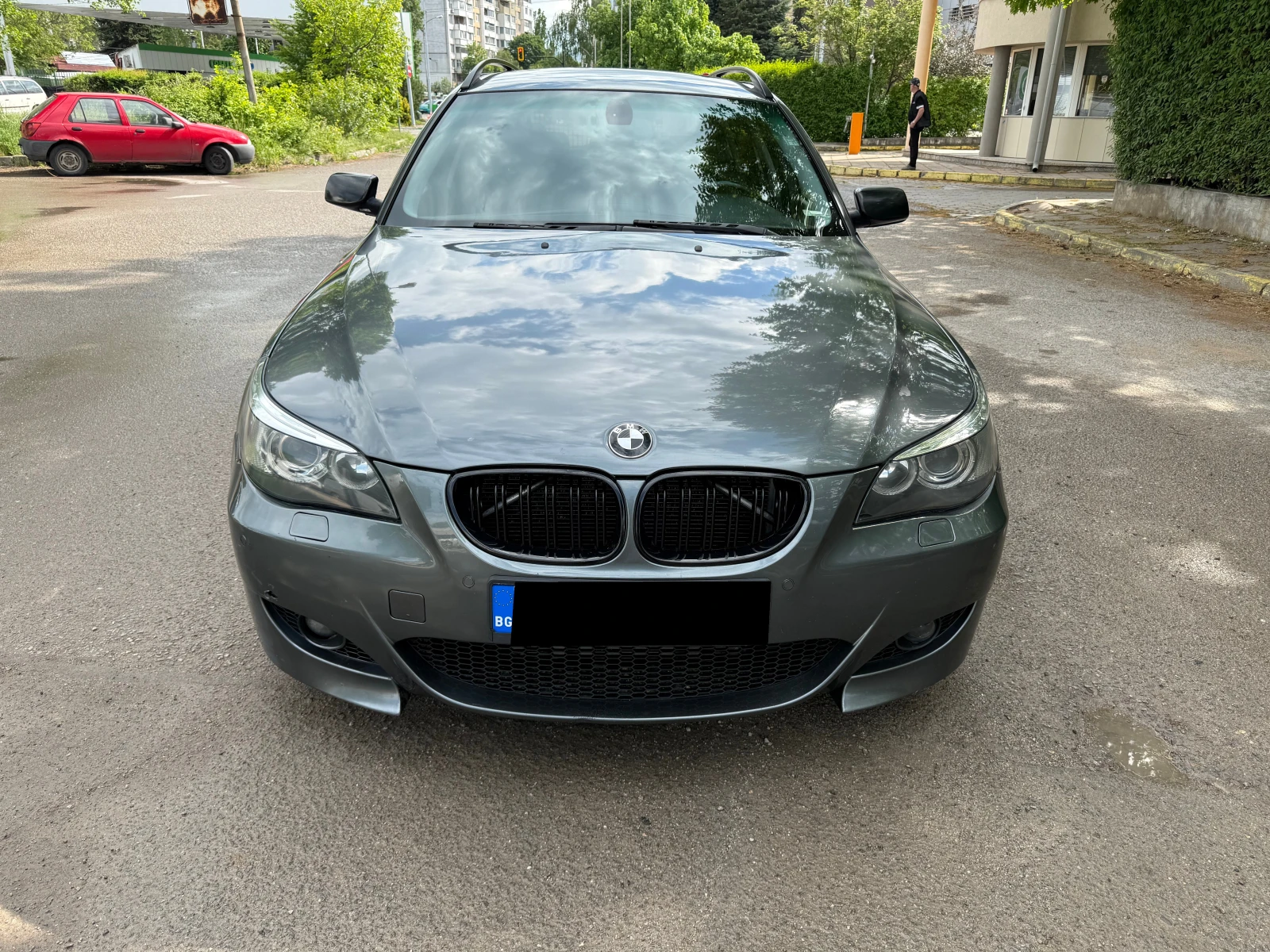BMW 535 d Touring М-paket, снимка 2 - Автомобили и джипове - 54747420