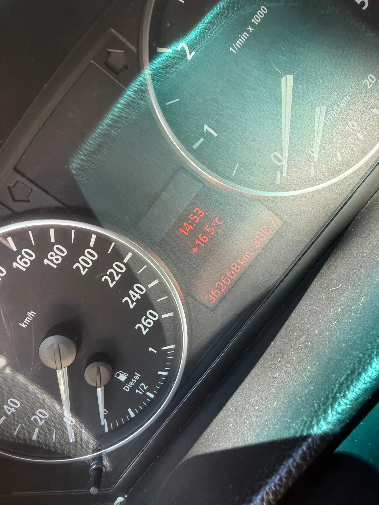 BMW 320, снимка 10 - Автомобили и джипове - 54826655