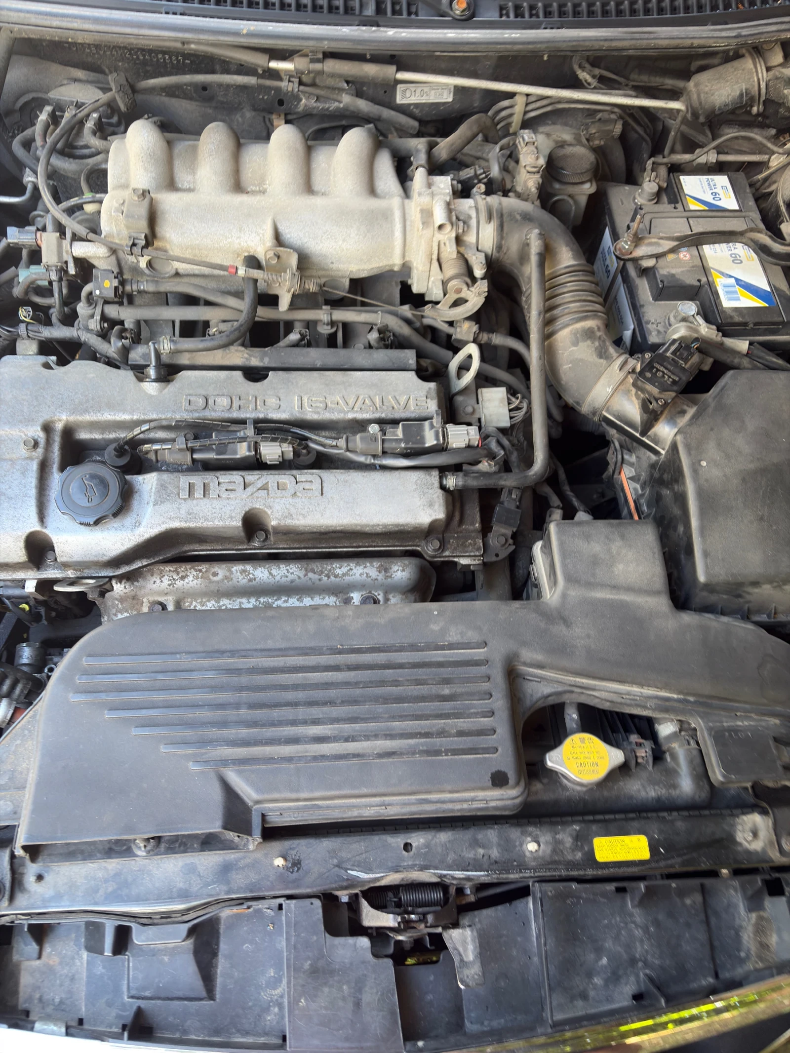 Mazda 323 323F, снимка 8 - Автомобили и джипове - 55277810