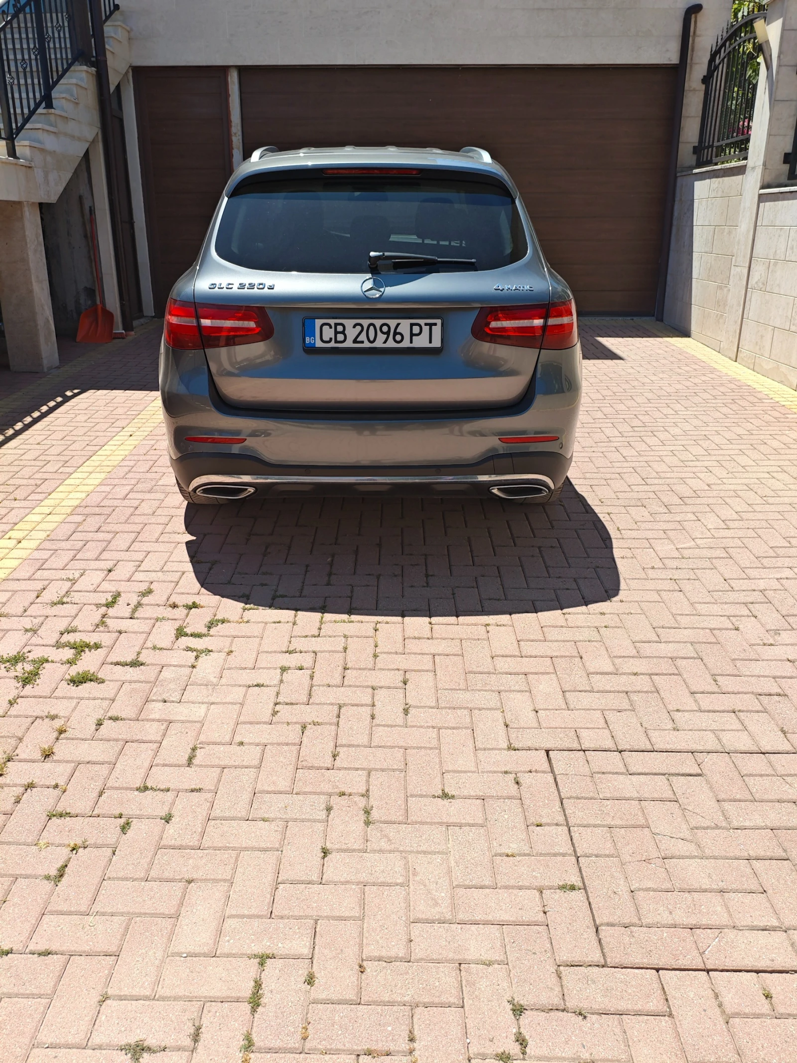 Mercedes-Benz GLC 220, снимка 3 - Автомобили и джипове - 55712628