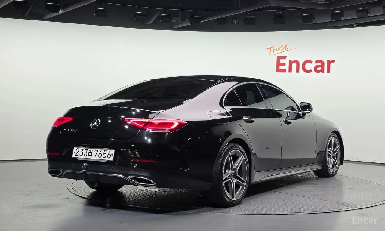 Mercedes-Benz CLS 300 * CLS300d AMG Line* АВТОКРЕДИТ* , снимка 2 - Автомобили и джипове - 55991221