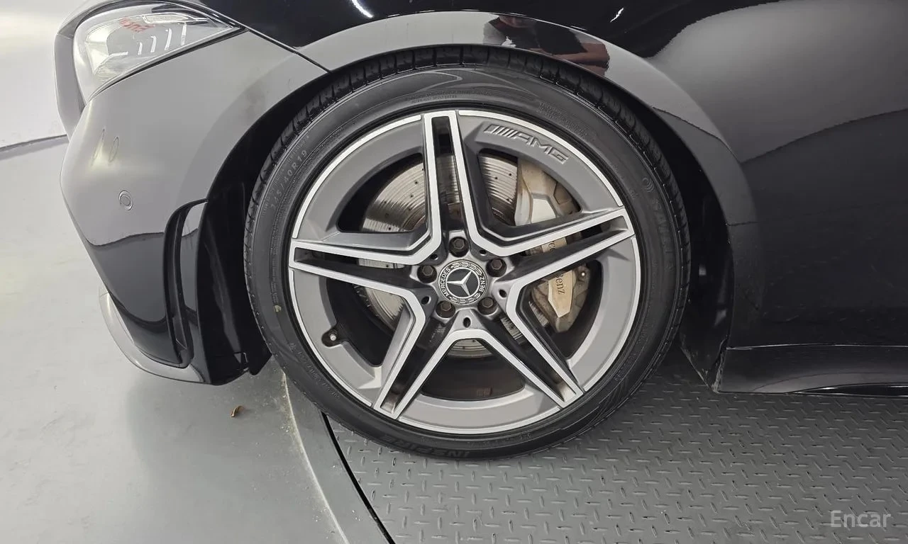 Mercedes-Benz CLS 300 * CLS300d AMG Line* АВТОКРЕДИТ* , снимка 5 - Автомобили и джипове - 55991221