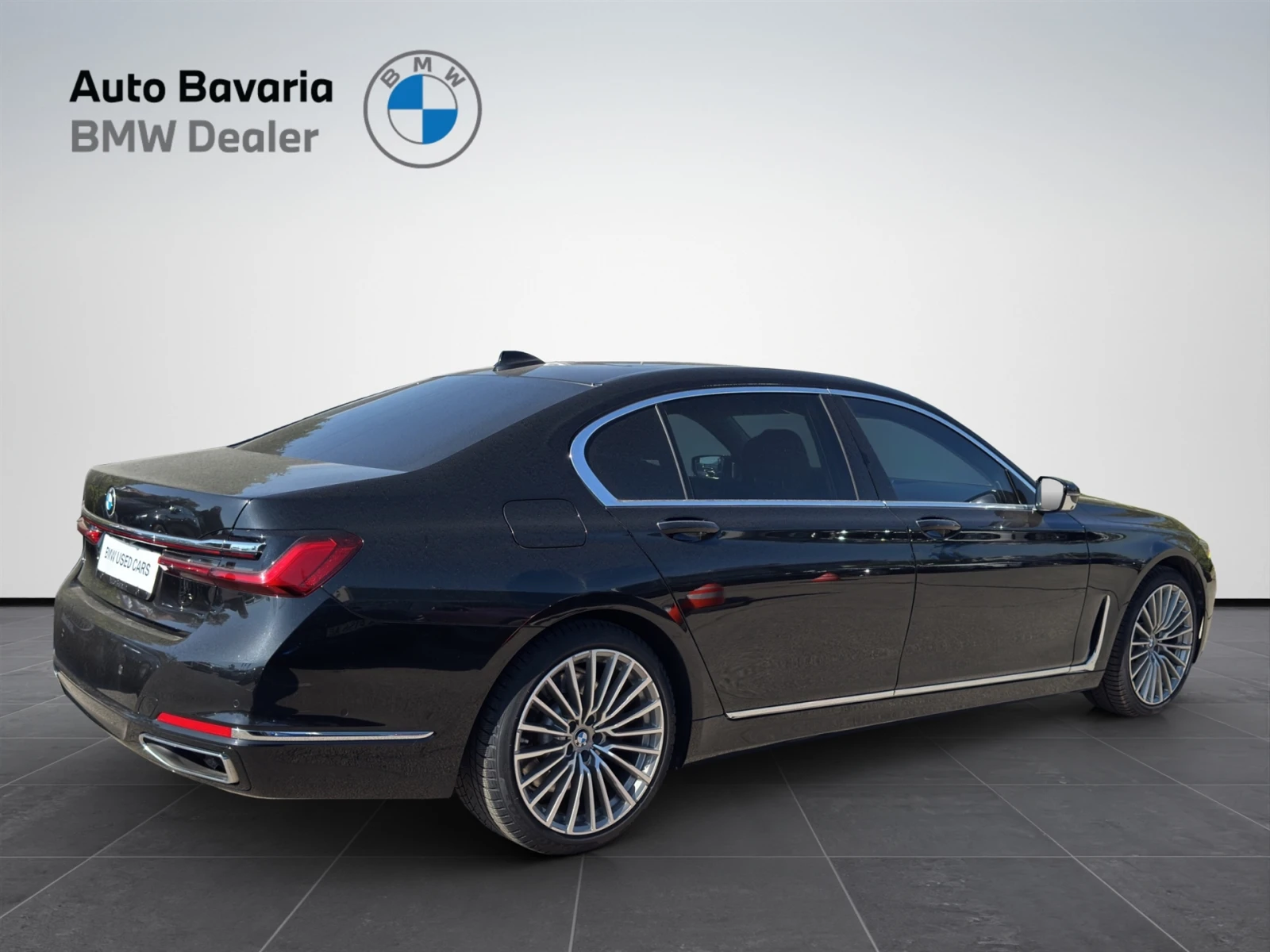 BMW 750 xDrive, снимка 2 - Автомобили и джипове - 56084069