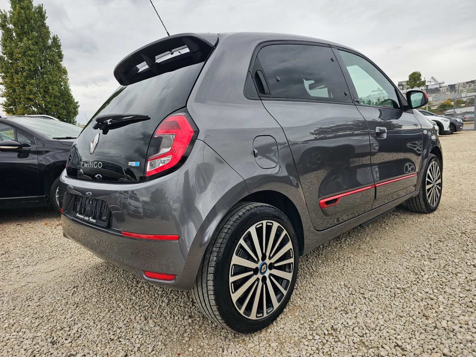Renault Twingo 22kWh, 82к.с., снимка 4 - Автомобили и джипове - 56571509