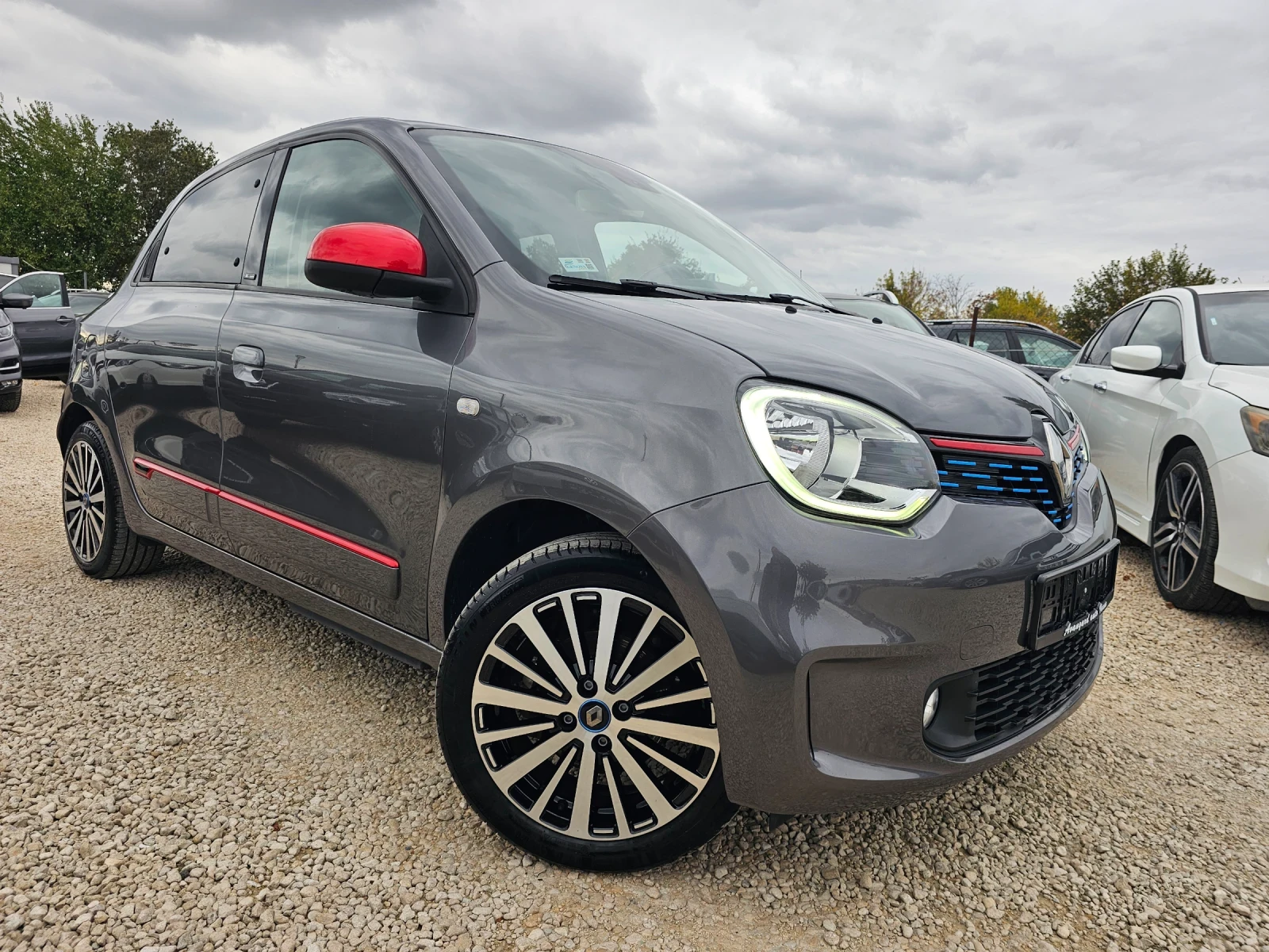 Renault Twingo 22kWh, 82к.с., снимка 3 - Автомобили и джипове - 56571509