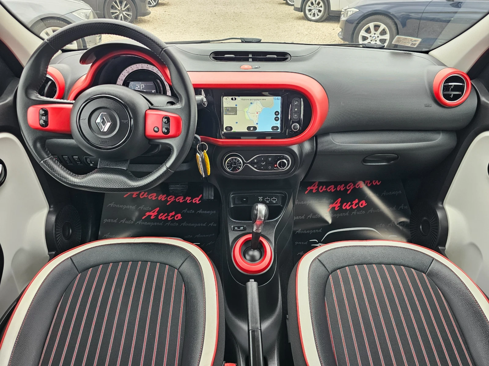 Renault Twingo 22kWh, 82к.с., снимка 7 - Автомобили и джипове - 56571509