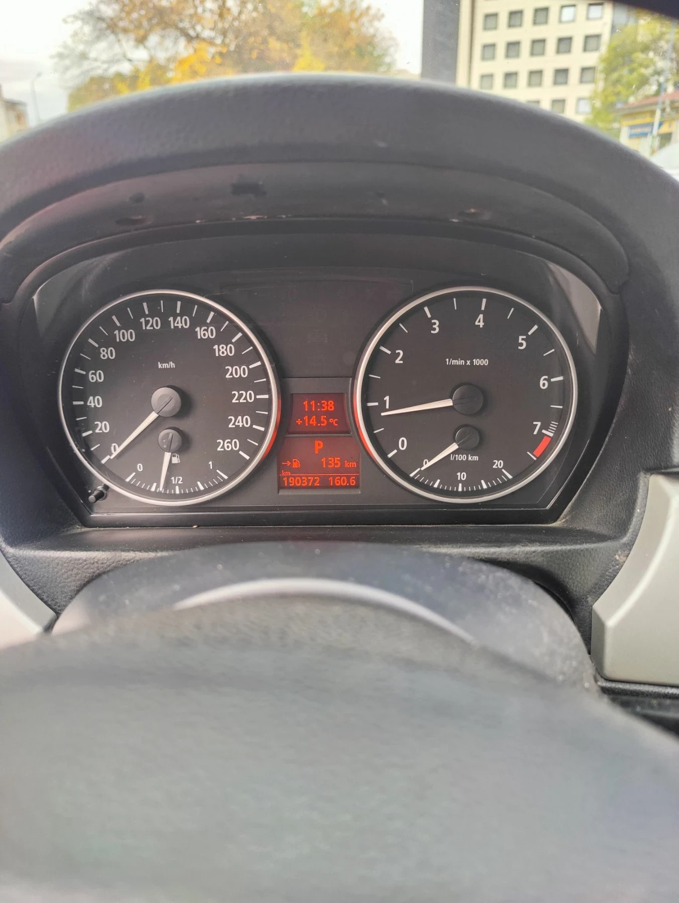 BMW 330, снимка 17 - Автомобили и джипове - 56699494