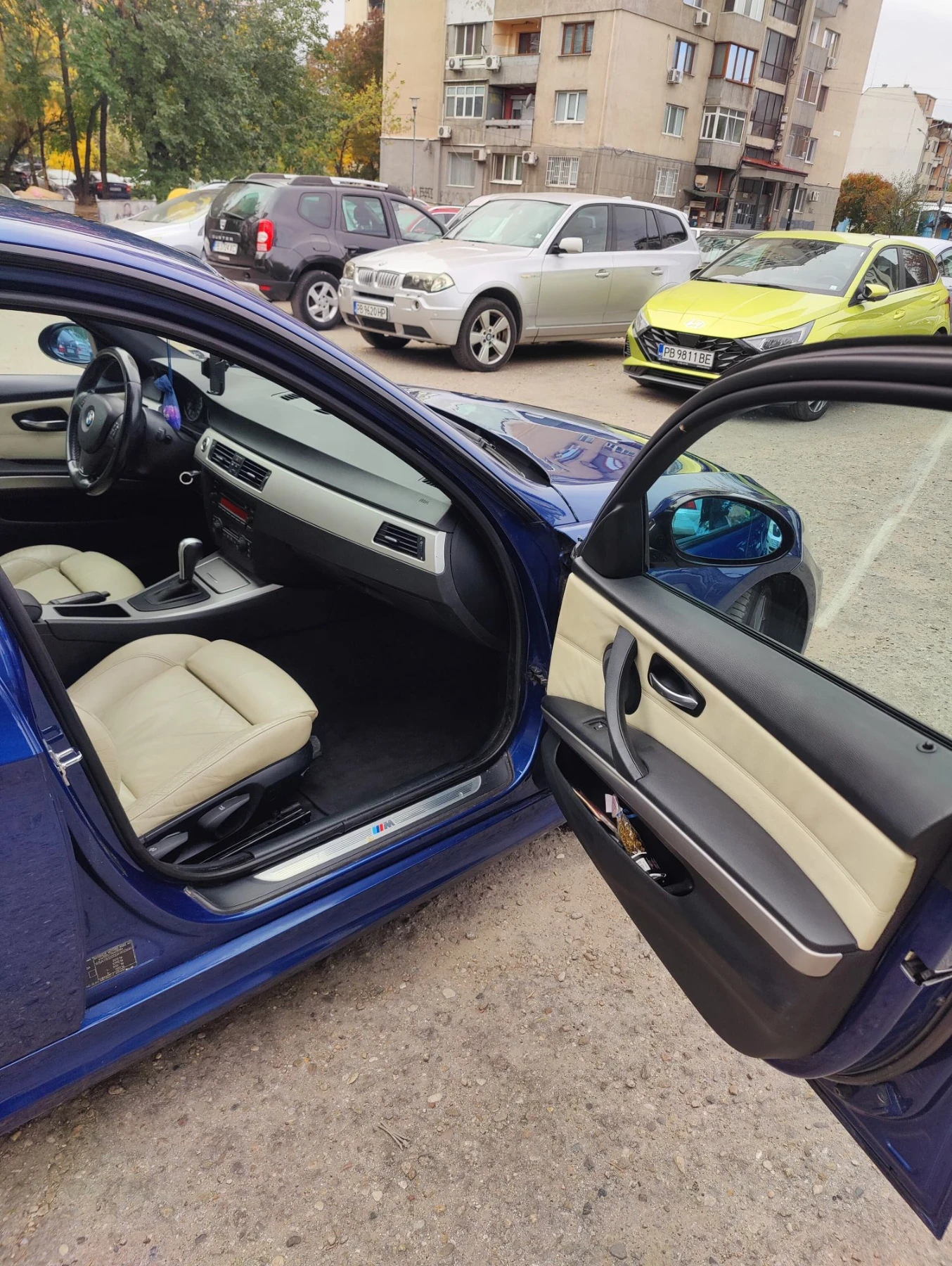 BMW 330, снимка 11 - Автомобили и джипове - 56699494