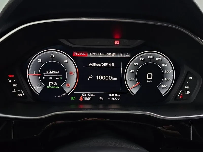 Audi Q3 35 TDI PREMIUM, снимка 8 - Автомобили и джипове - 54751761