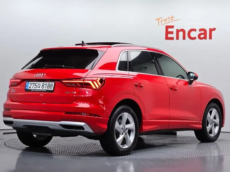 Audi Q3 35 TDI PREMIUM, снимка 2 - Автомобили и джипове - 54751761