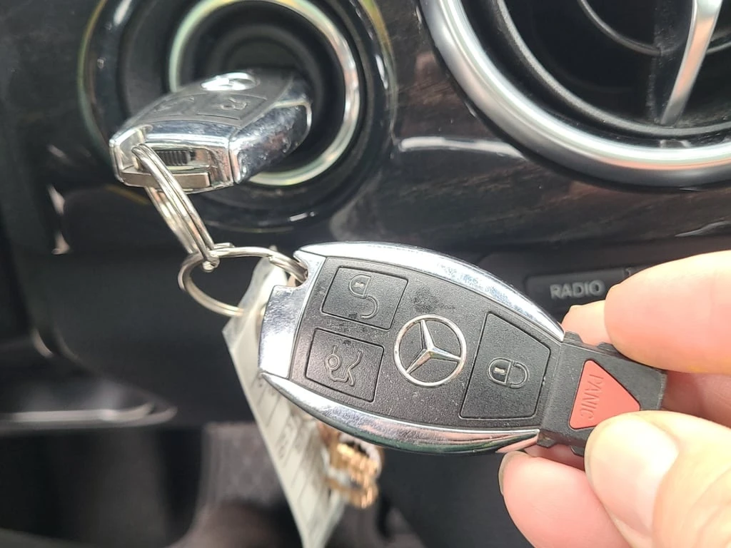 Mercedes-Benz GLK * 250 BLUETEC * CARFAX * ФИНАНСИРАНЕ  - изображение 8