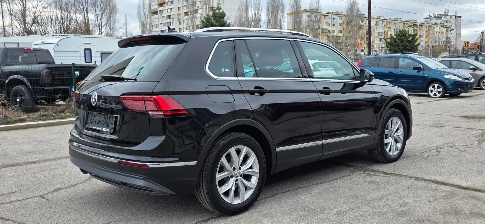 VW Tiguan 2.0 TDI 150k.c EURO 6B Digital KEYLESS, снимка 4 - Автомобили и джипове - 54037033