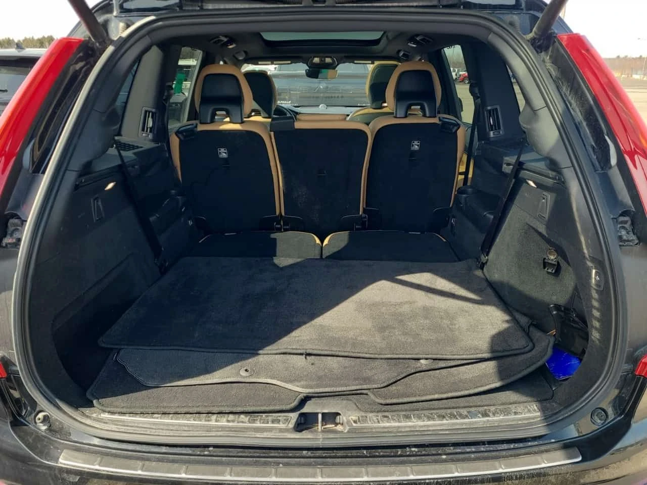 Volvo Xc90 * ПАНОРАМА* ПОДГРЕВ* КАМЕРА* , снимка 15 - Автомобили и джипове - 54084649