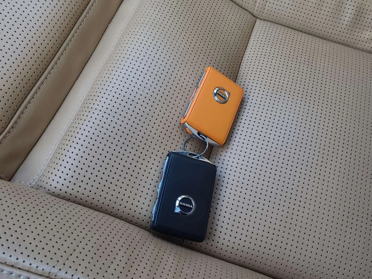 Volvo Xc90 * ПАНОРАМА* ПОДГРЕВ* КАМЕРА* , снимка 8 - Автомобили и джипове - 54084649