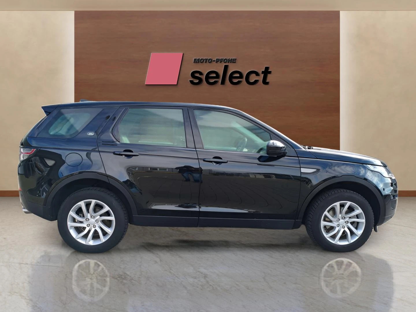 Land Rover Discovery Sport 2.0, снимка 4 - Автомобили и джипове - 54540828