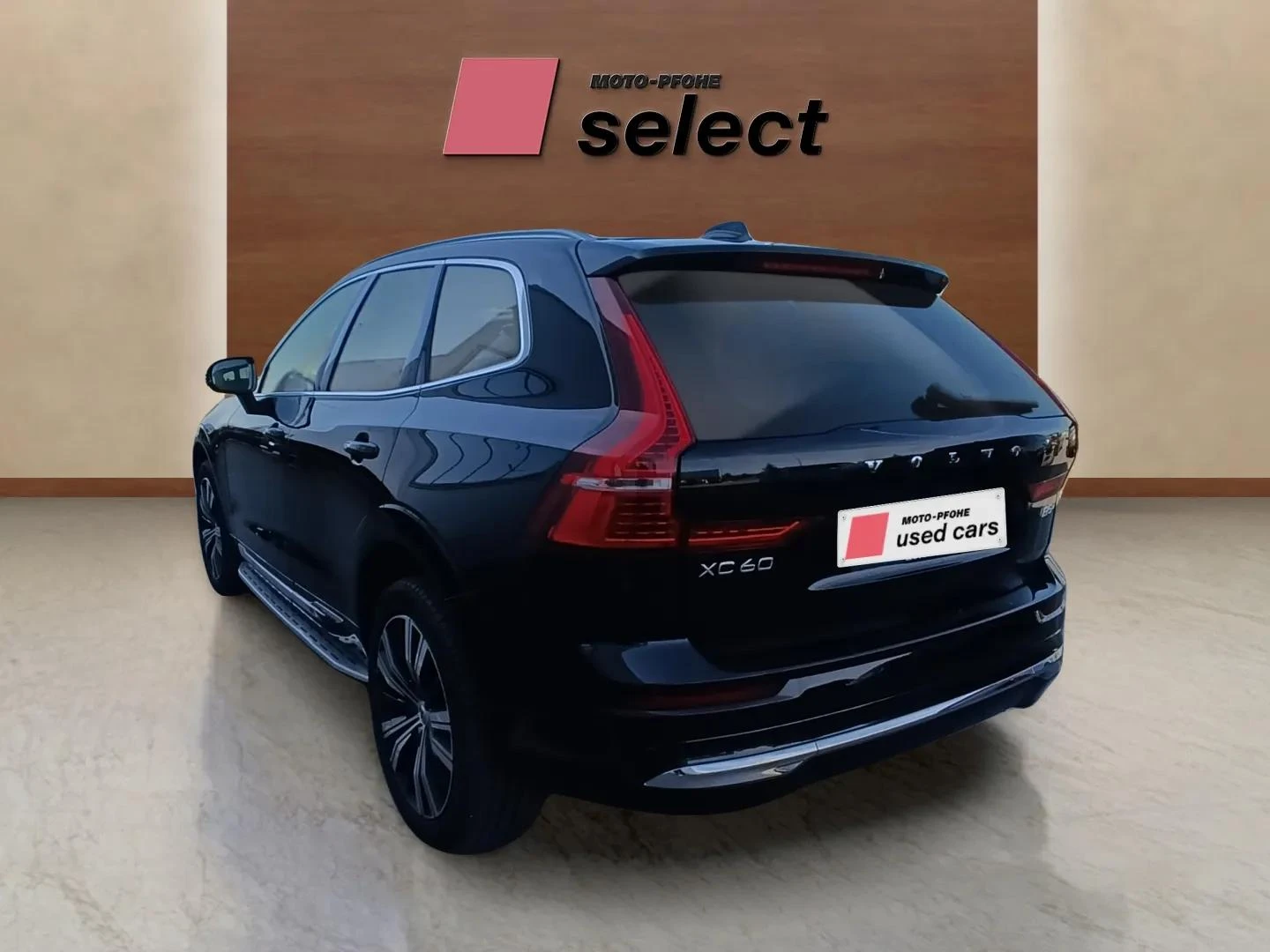Volvo XC60 2.0 B5, снимка 7 - Автомобили и джипове - 54841034