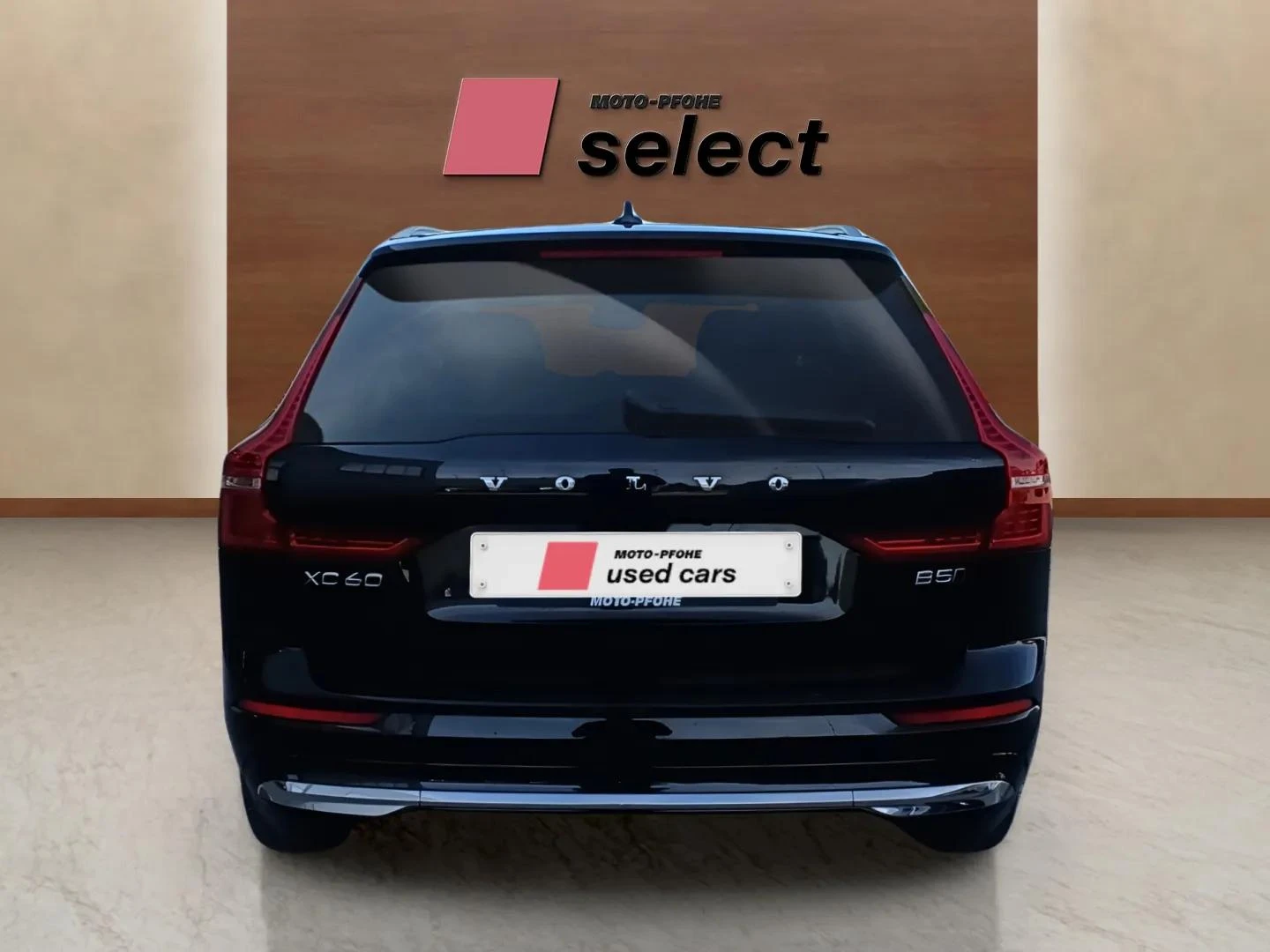 Volvo XC60 2.0 B5, снимка 6 - Автомобили и джипове - 54841034