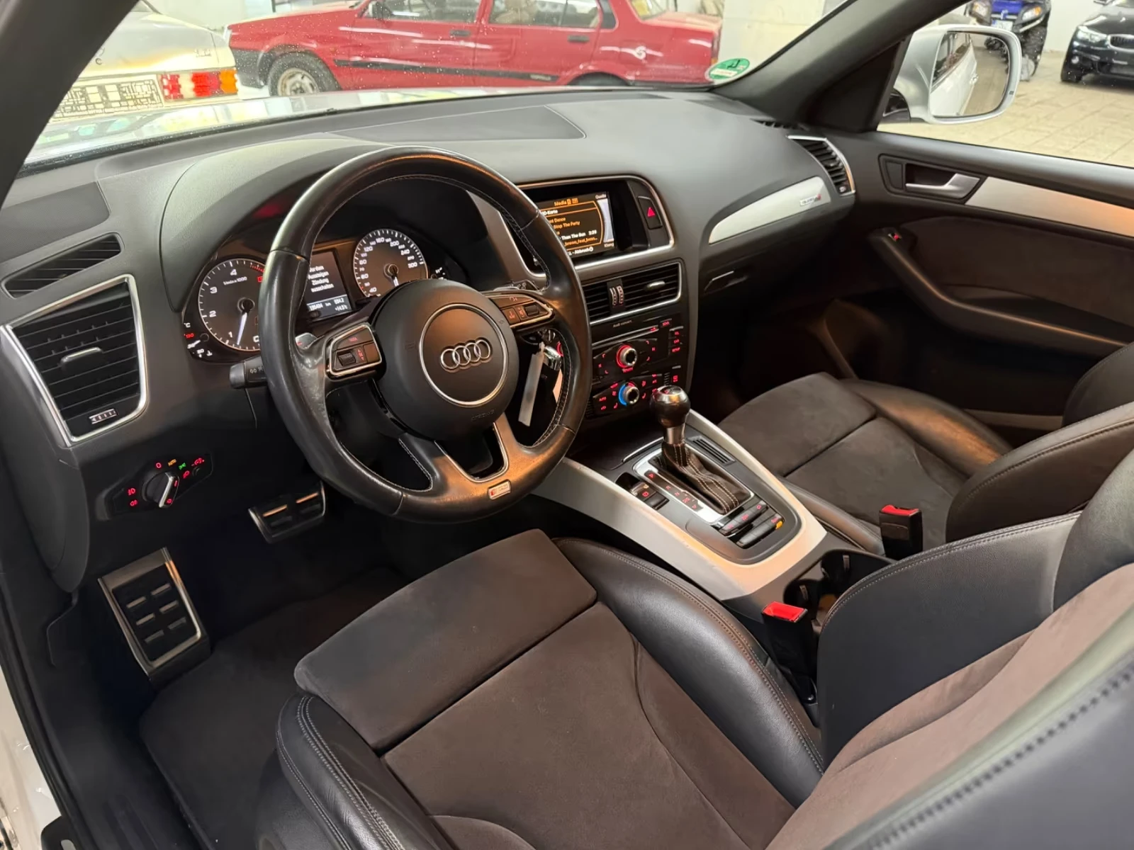 Audi SQ5 Competition3.0TDI/326кс/Quattro| 1Собственик| , снимка 9 - Автомобили и джипове - 55101097