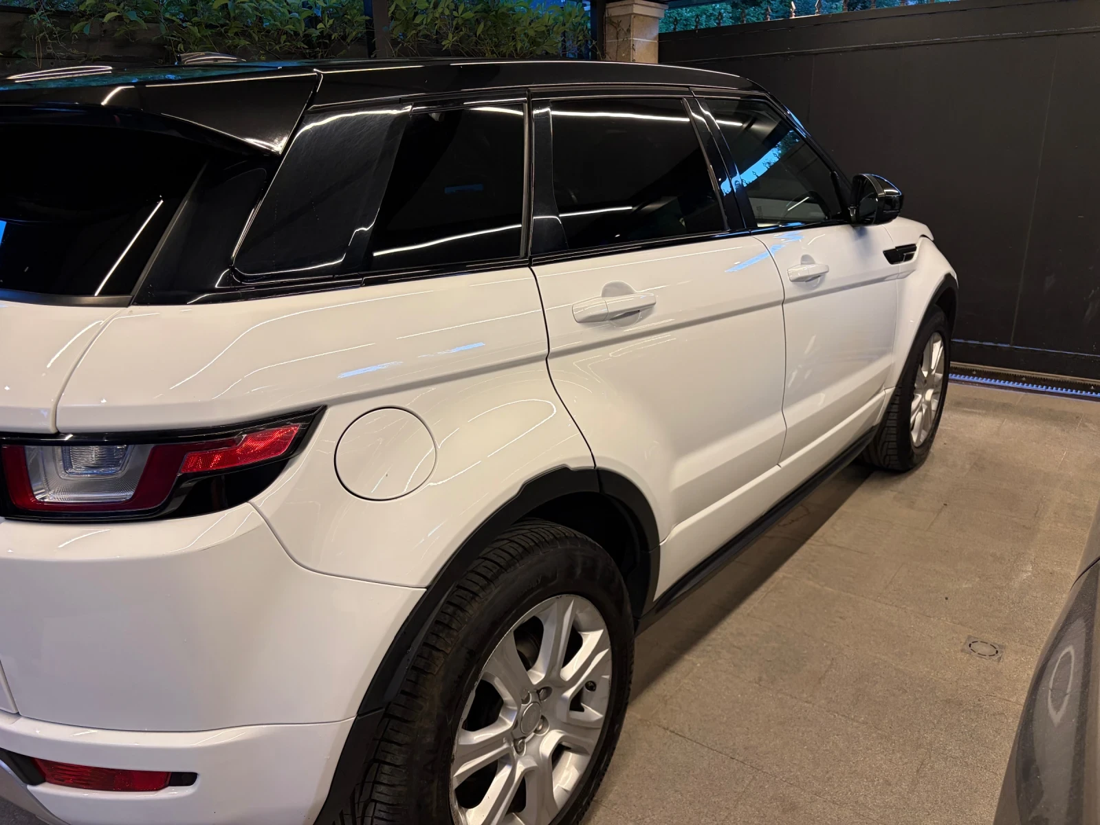 Land Rover Range Rover Evoque, снимка 2 - Автомобили и джипове - 55159885