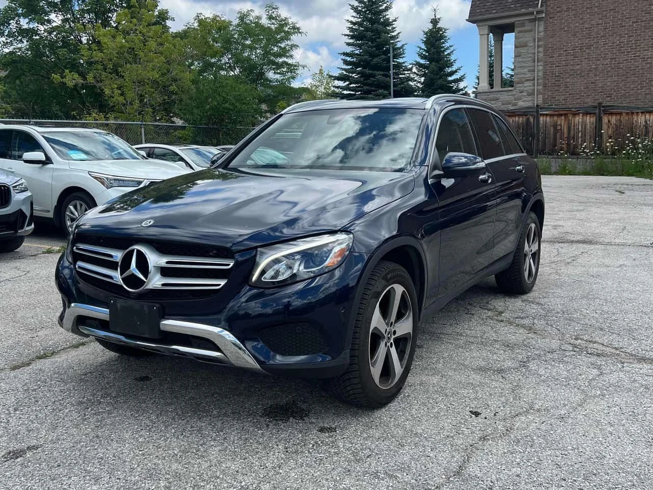Mercedes-Benz GLC 300 * CARFAX * ОПЦИЯ ЗА ФИНАНСИРАНЕ , снимка 10 - Автомобили и джипове - 55246277