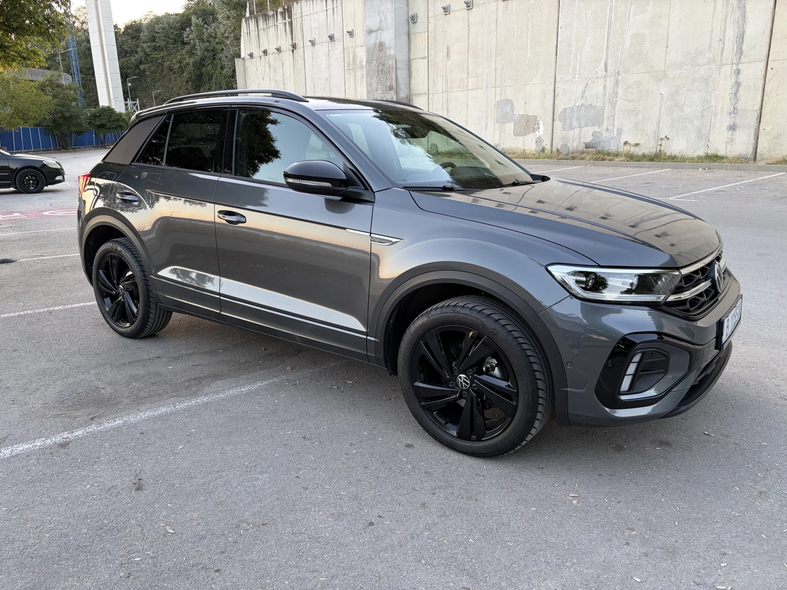 VW T-Roc с фабрична гаранция, снимка 4 - Автомобили и джипове - 56127895