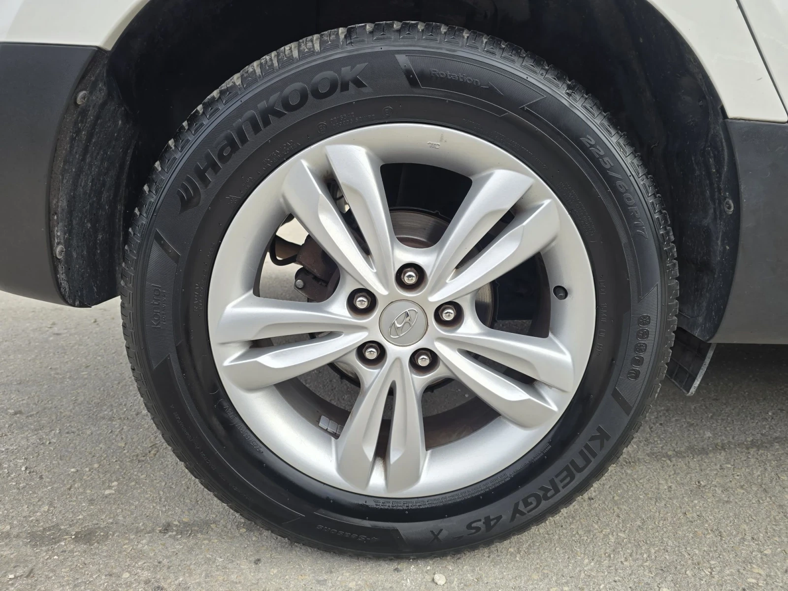Hyundai IX35 1.7CRDI  2WD  116к.с , снимка 9 - Автомобили и джипове - 56225430
