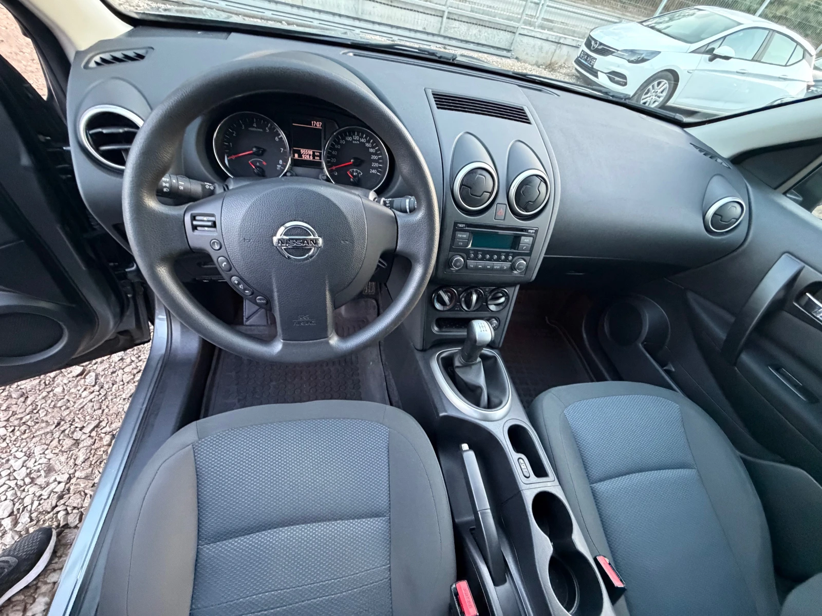 Nissan Qashqai 1.6BENZIN* FACE* 095598km!!!!EVRO5 | Mobile.bg � ����������� 10