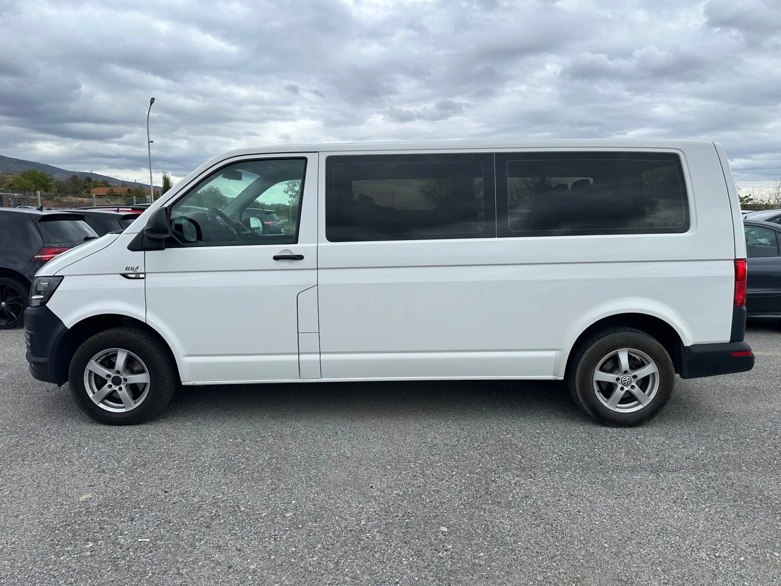 VW T6 ДЪЛГА БАЗА* 8+ 1* 2.0TDI* 150к.с - изображение 6