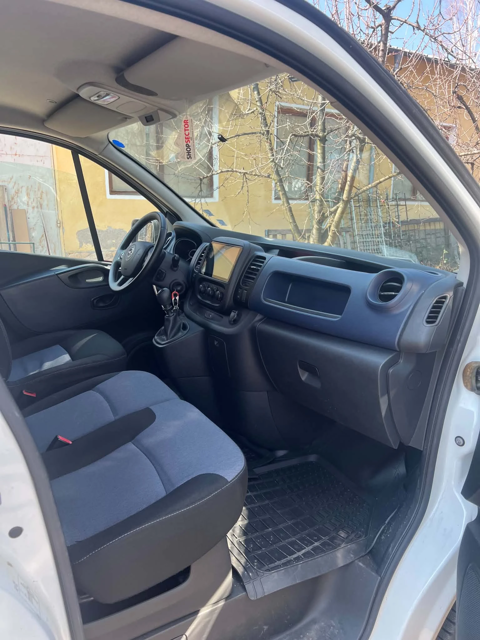 Opel Vivaro 1.6CDTI, снимка 6 - Бусове и автобуси - 55152020