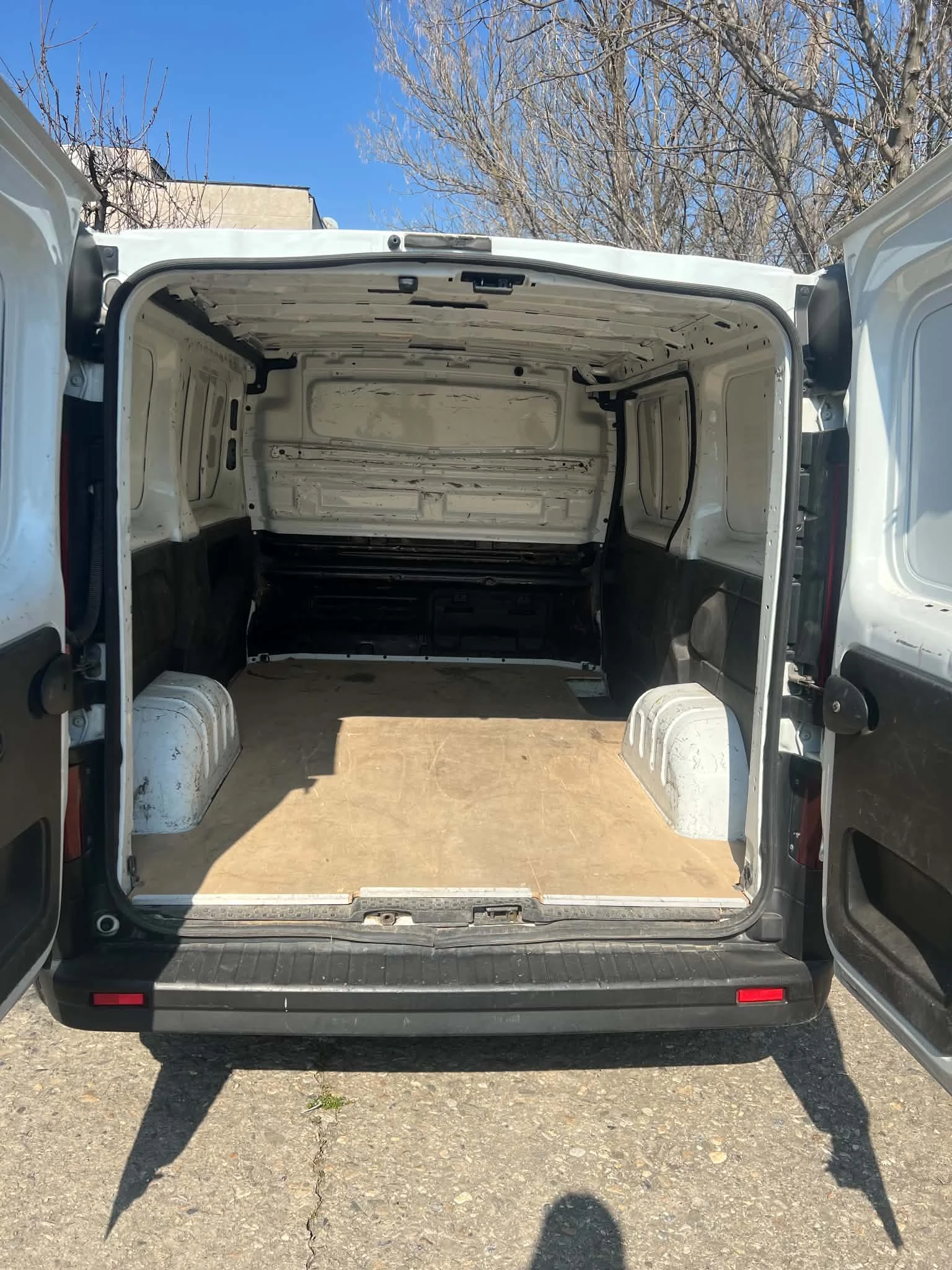 Opel Vivaro 1.6CDTI, снимка 10 - Бусове и автобуси - 55152020