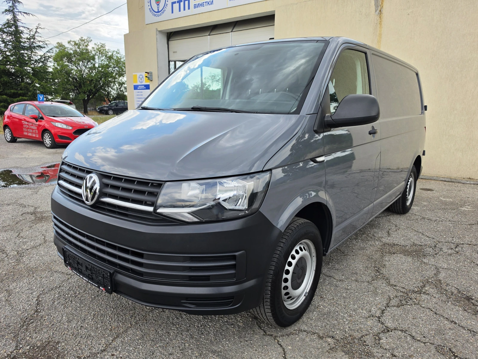 VW Transporter T6 2.0 TDI 