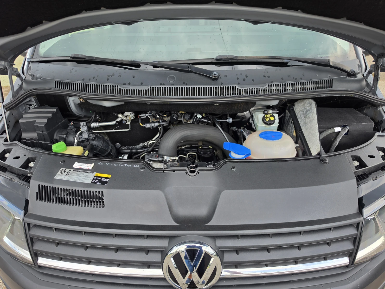 VW Transporter T6 2.0 TDI , снимка 17 - Бусове и автобуси - 55314570