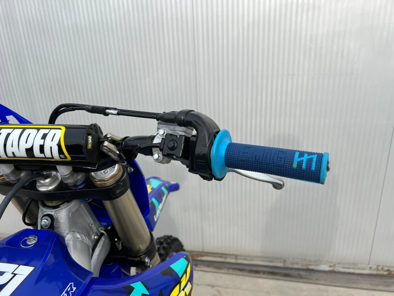 Yamaha Yzf 250* Стартер* Връзка с телефон* Лизинг* Нов внос* , снимка 8 - Мотоциклети и мототехника - 49297337