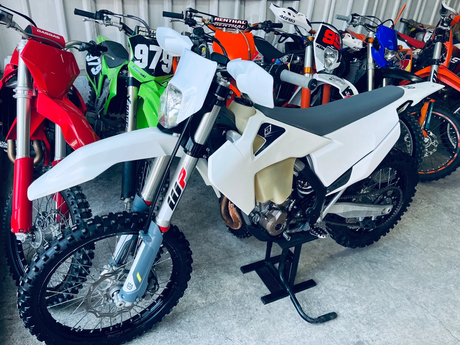 Husqvarna FE 350f 2022 ЛИЗИНГ, снимка 4 - Мотоциклети и мототехника - 55143860