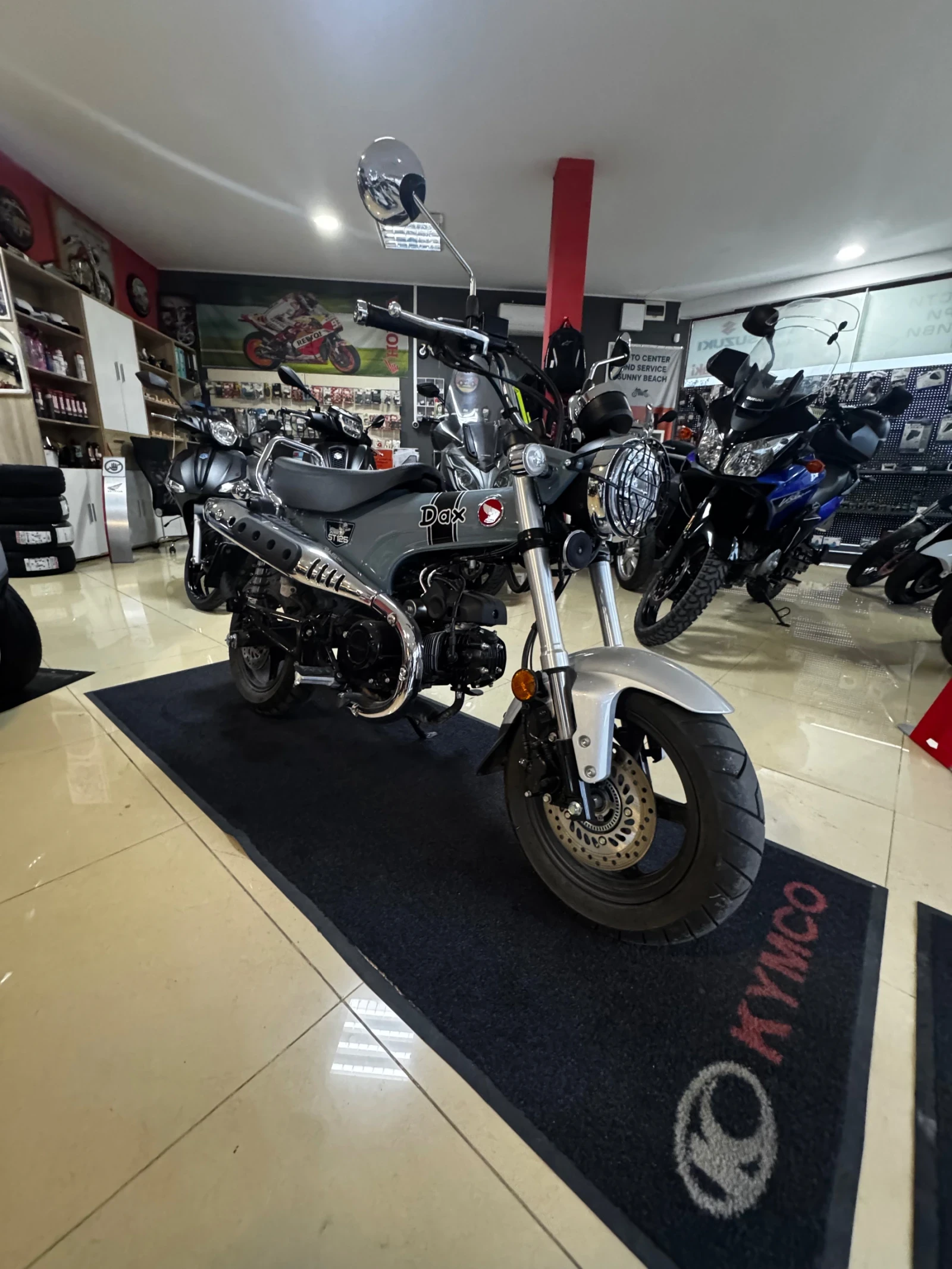 Honda DN Honda DAX 125i