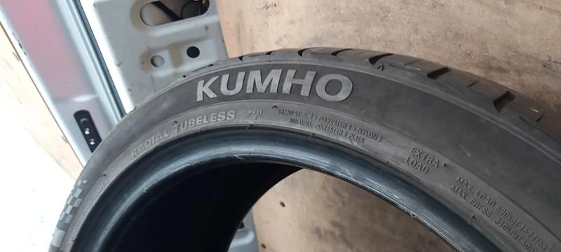 Гуми Летни 235/40R18, снимка 4 - Гуми и джанти - 35137119