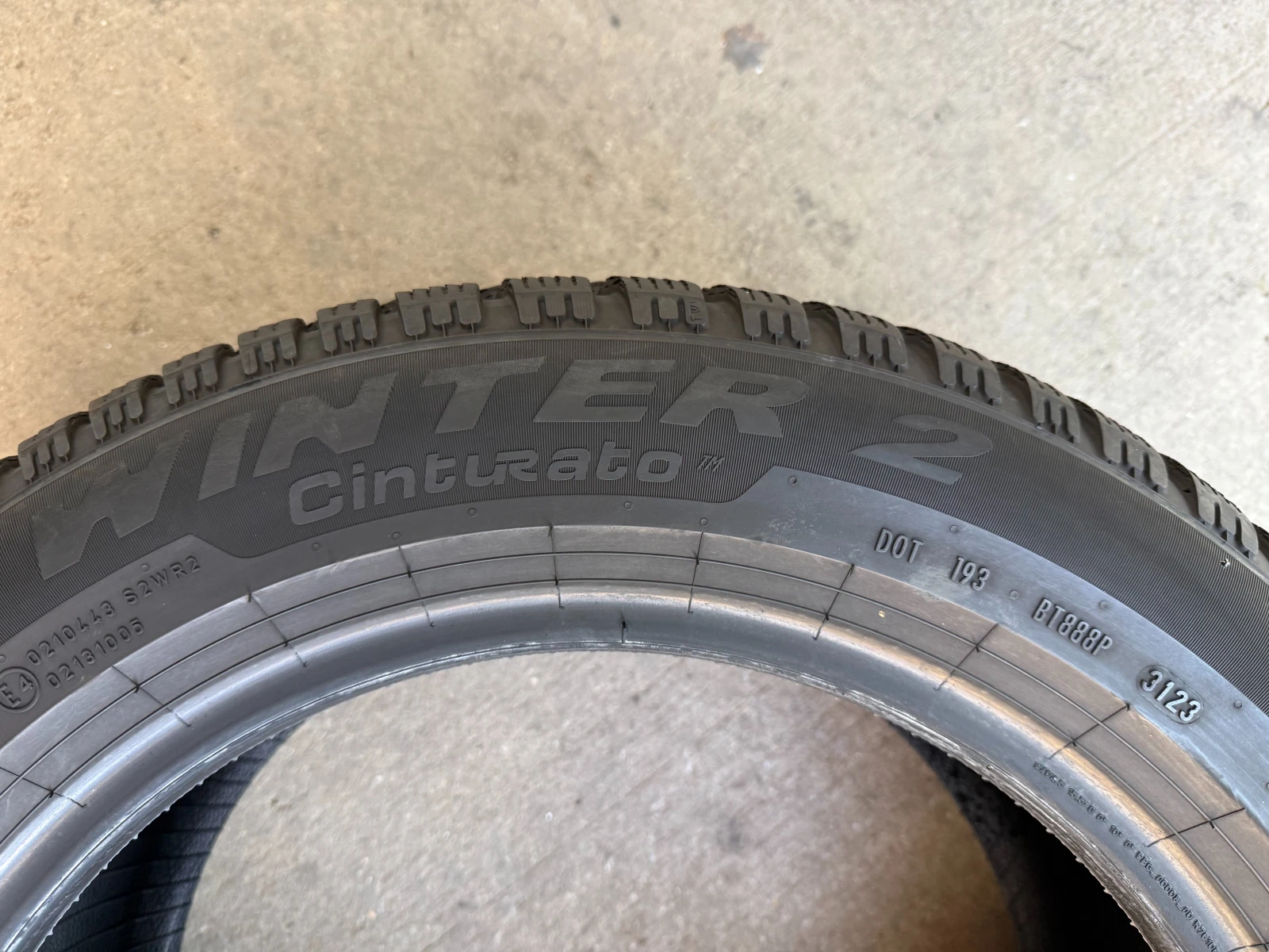 Гуми Зимни 215/55R16, снимка 10 - Гуми и джанти - 55687231